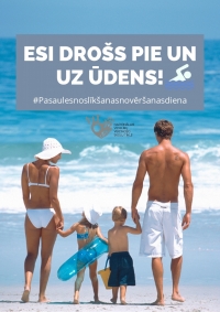 Ģimene pie jūras