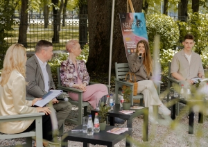 5 cilvēku paneļdiskusija