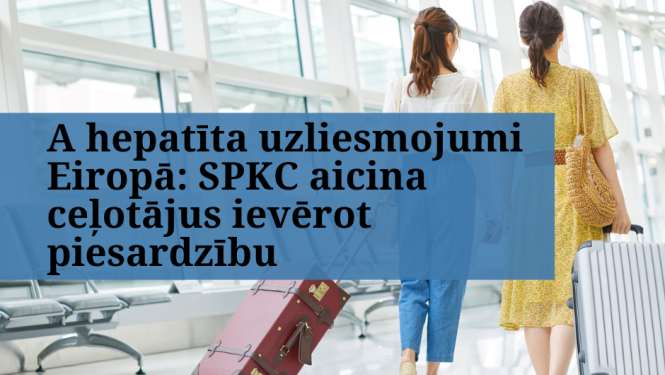 divas sievietes ar čemodāmiem lidostā