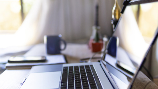 Zoom brīfinga attēls