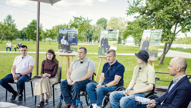 Kampaņas atklāšanas fotogrāfija