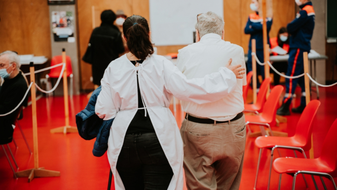 Senioru vakcinācija