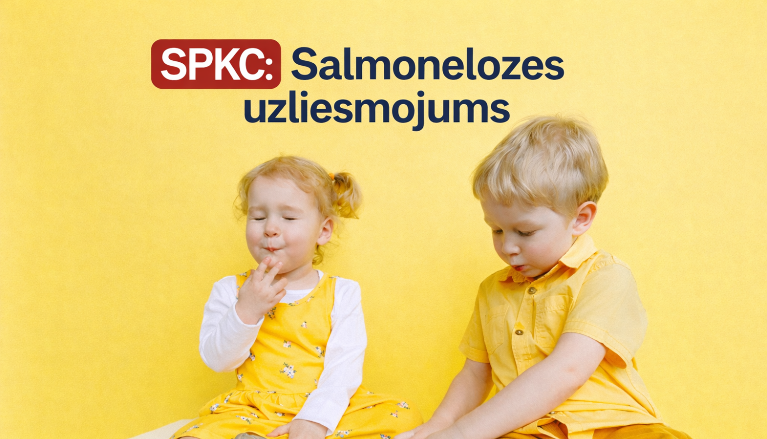 Uz dzeltena fona divi bērni ēd vīnogas