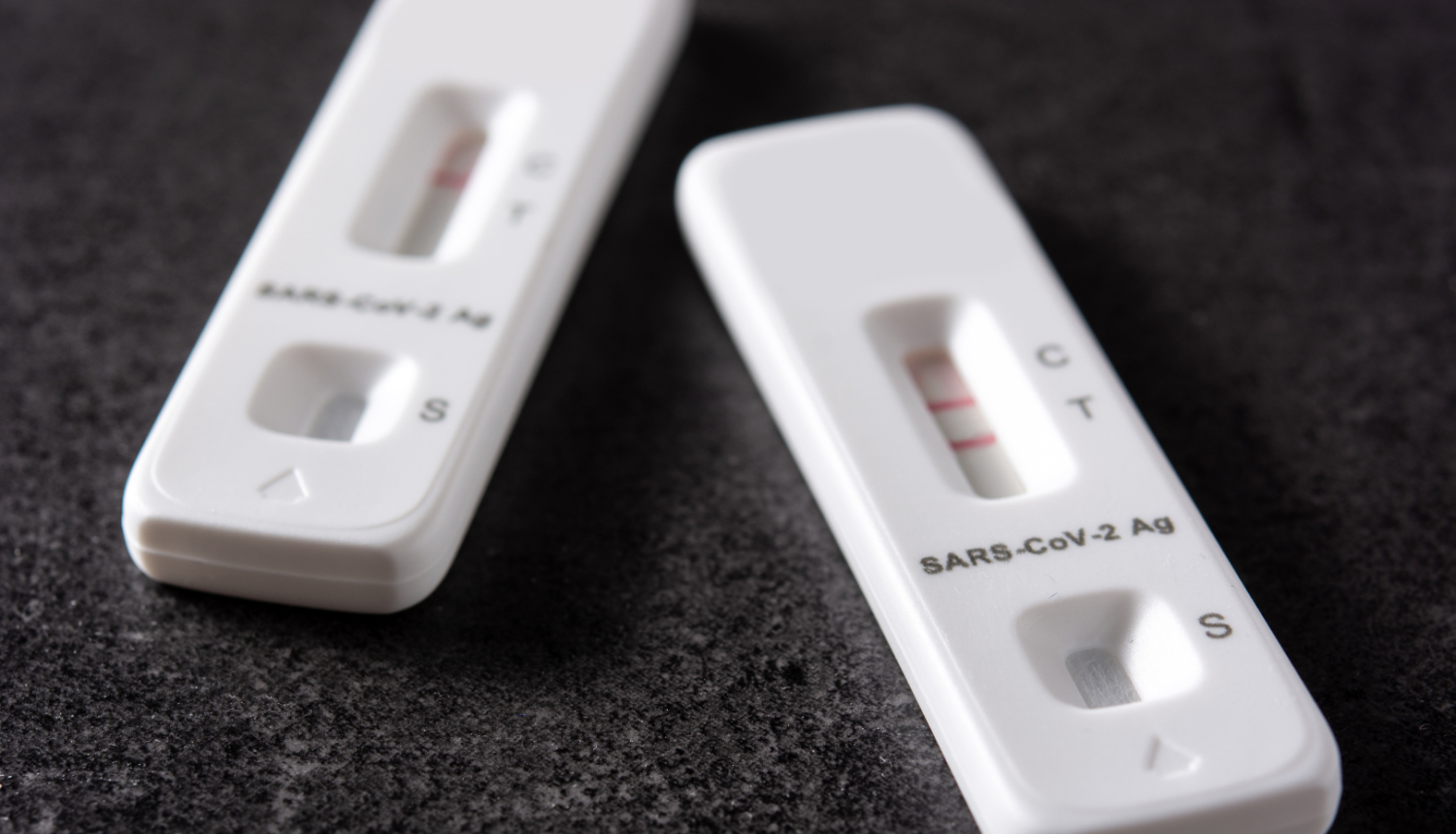 Covid-19 ātrie antigēna testi uzrāda pozitīvu rezultātu